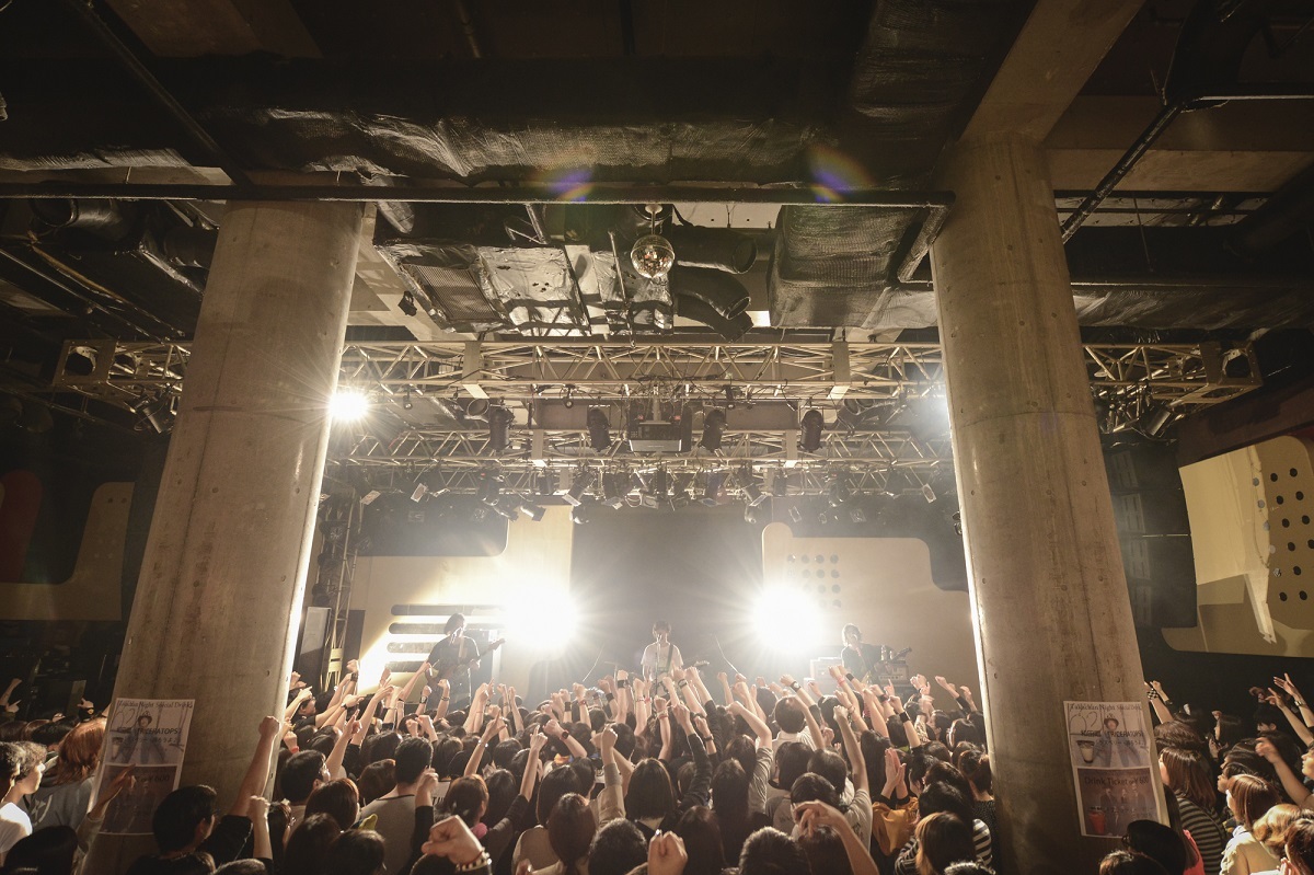 the pillows 撮影＝釘野孝宏
