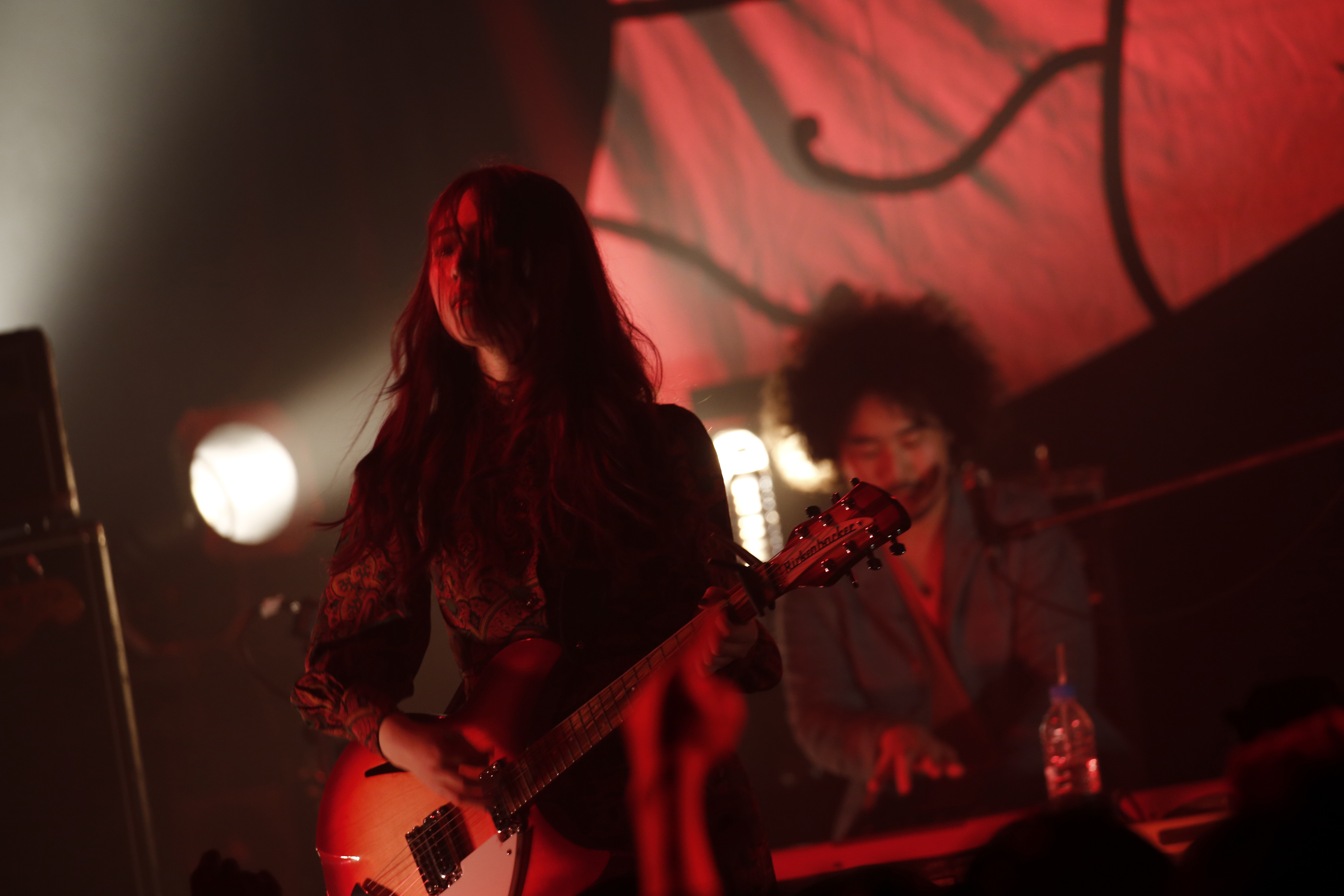 GLIM SPANKY 　Photo by HAJIME KAMIIISAKA