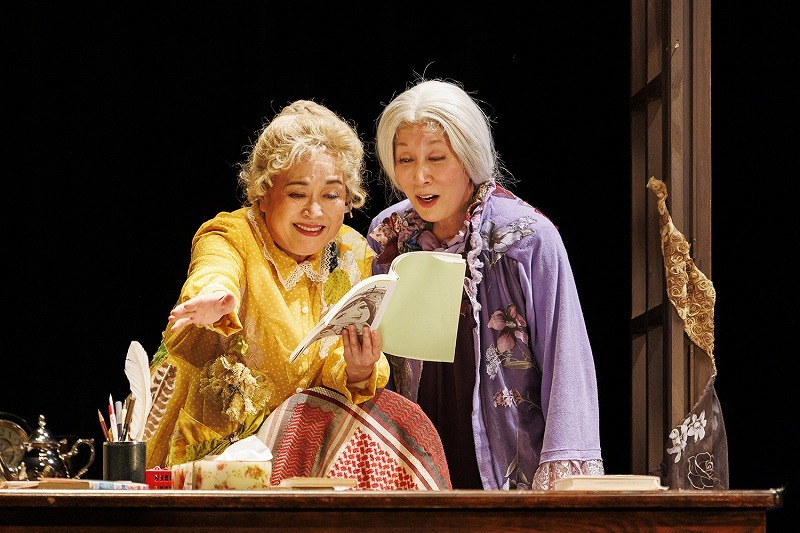 オフィス３００主催　舞台『さるすべり』撮影：加藤春日