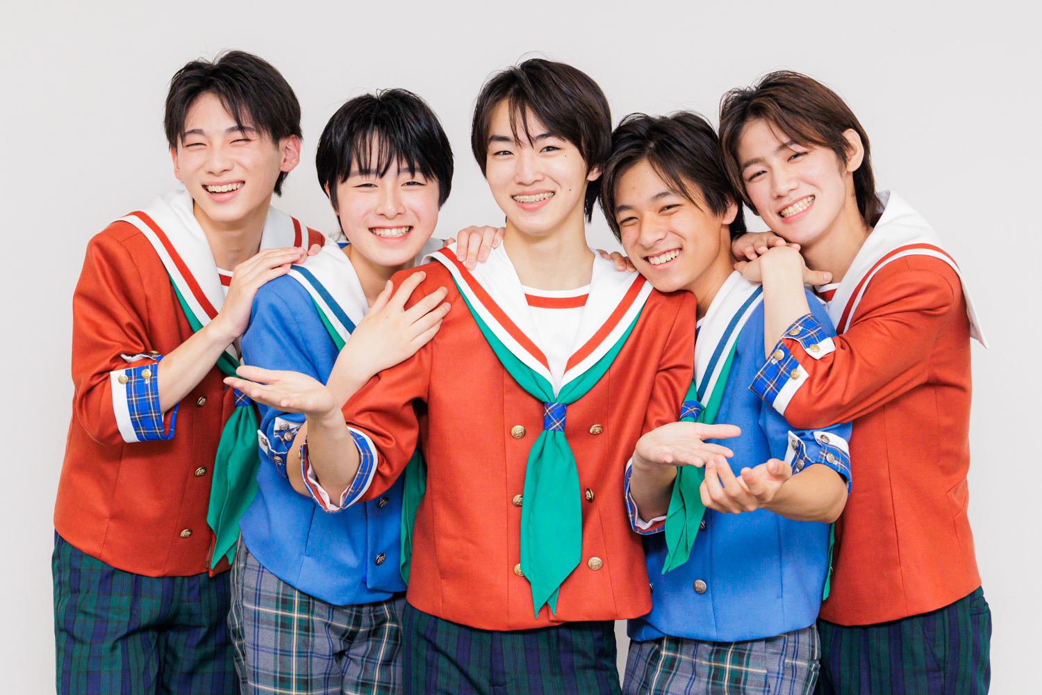左から髙山晴澄、山本歩夢、大熊蒼空、日陽龍之介、石原月斗