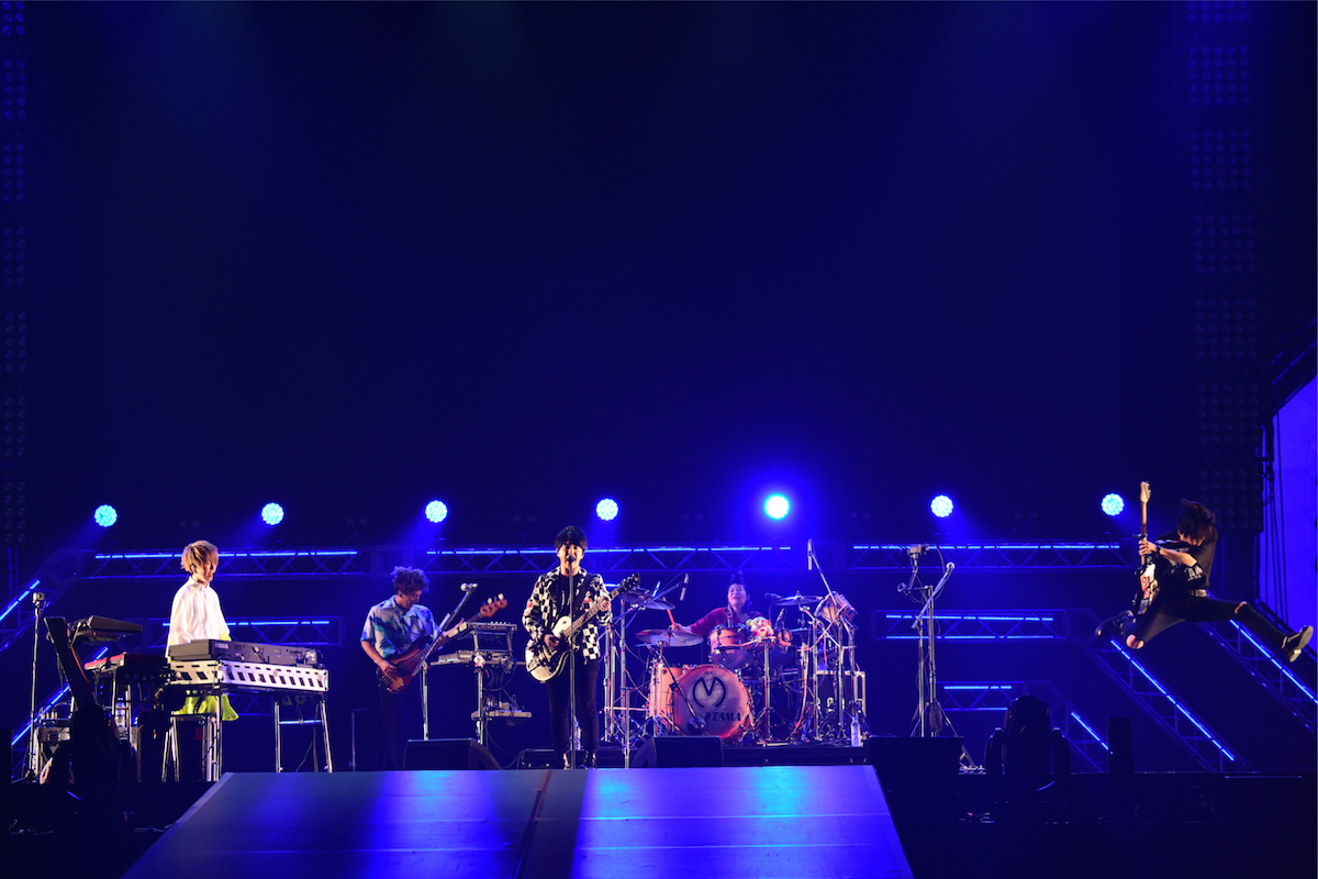 Mrs. GREEN APPLE   ©テレビ朝日 ドリームフェスティバル 2018 / 写真：岸田哲平