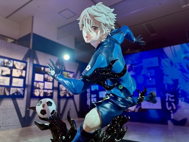 青く熱くエゴに染まる！　『ブルーロック展 EGOIST EXHBITION the animation』を現場からレポート