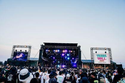 BRAHMAN『RUSH BALL 2025』クイックレポートーーかけがえのない人生の1ページへ「今日1日をもっと色濃く、面白く、バカみたいに塗りつぶそう」