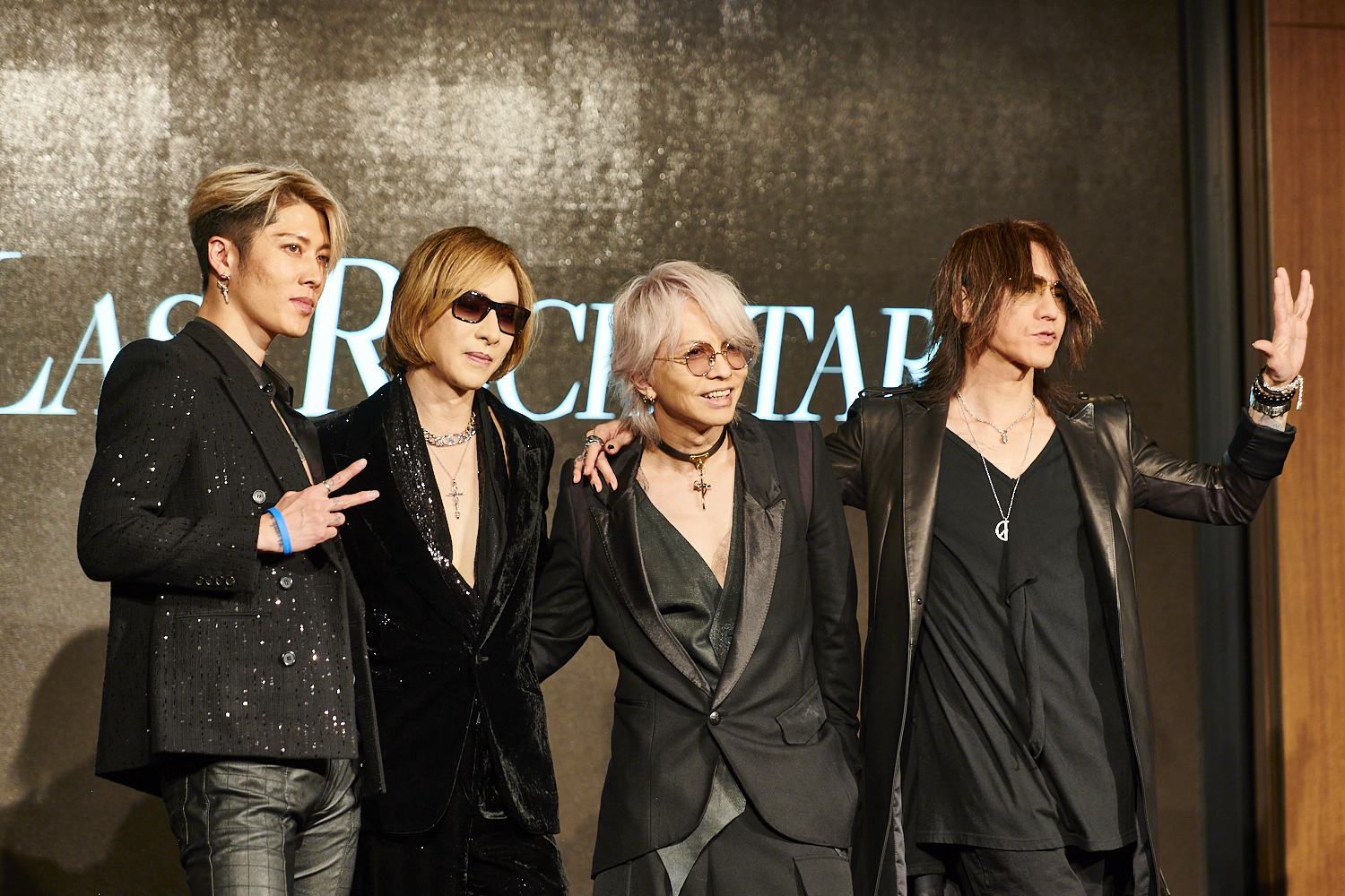 YOSHIKI、HYDE、SUGIZO、MIYAVIによる新バンド・THE LAST ROCKSTARS 