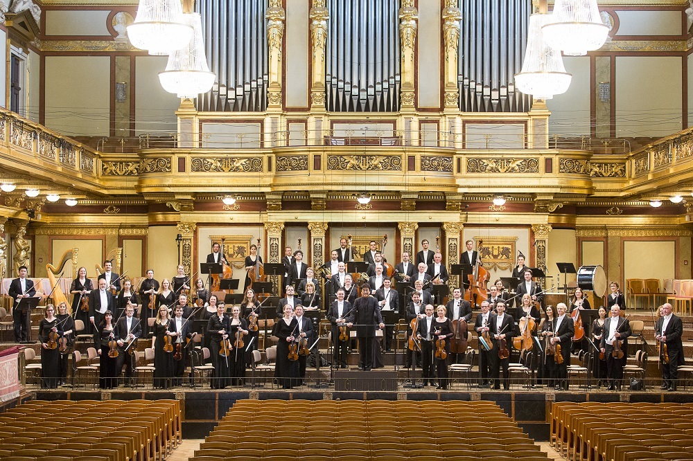 トーンキュンストラ―管弦楽団 （Photo:Werner Kmetitsch）