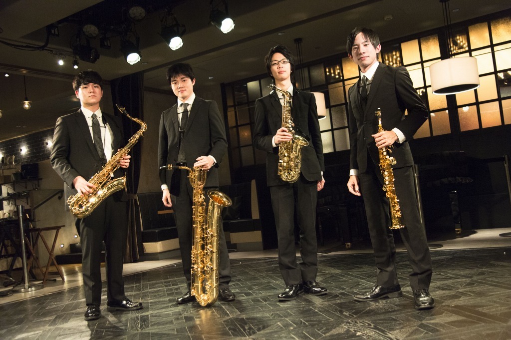 上野耕平率いるサクソフォン四重奏 The Rev Saxophone Quartet が