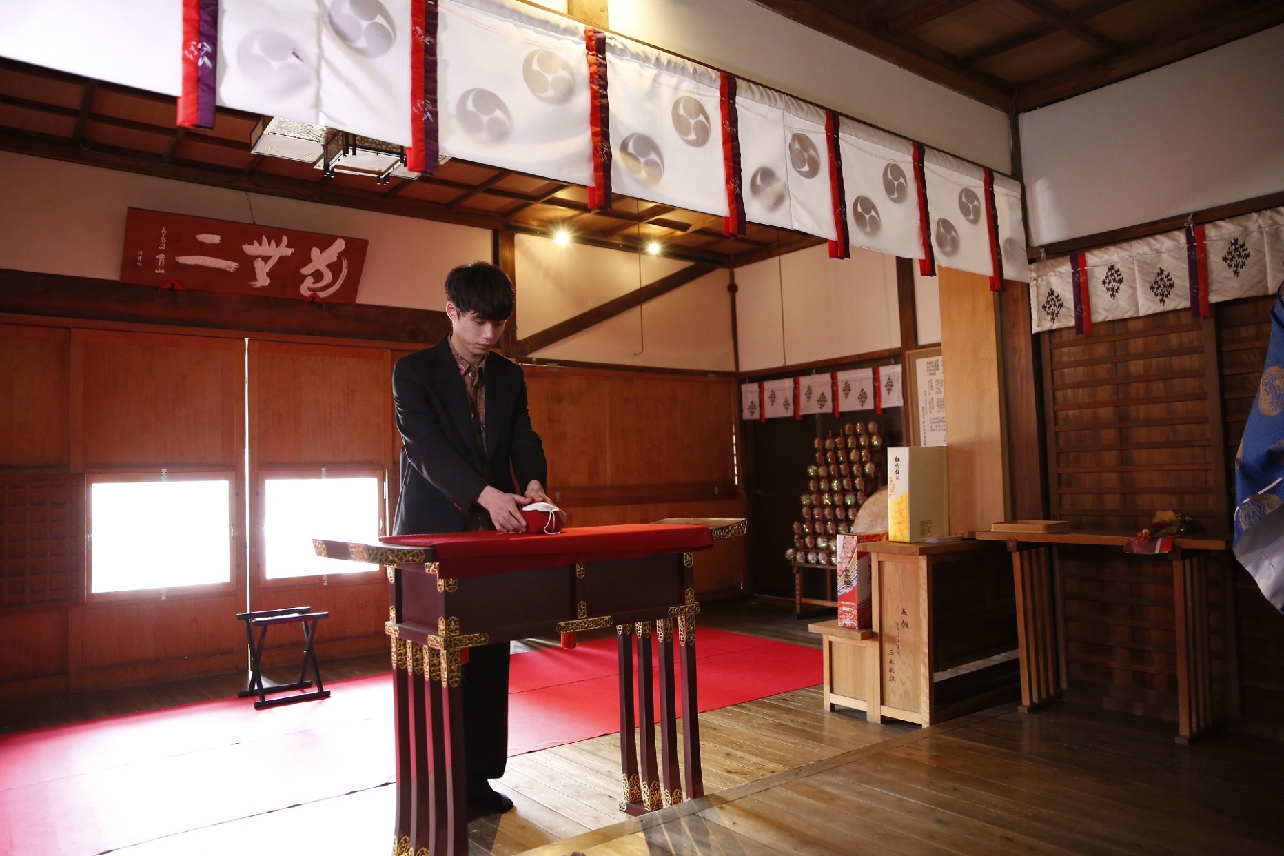 坂口健太郎 映画 劇場版シグナル 姫嶋神社で大ヒット祈願 有観客イベントにサプライズ登壇も Spice エンタメ特化型情報メディア スパイス