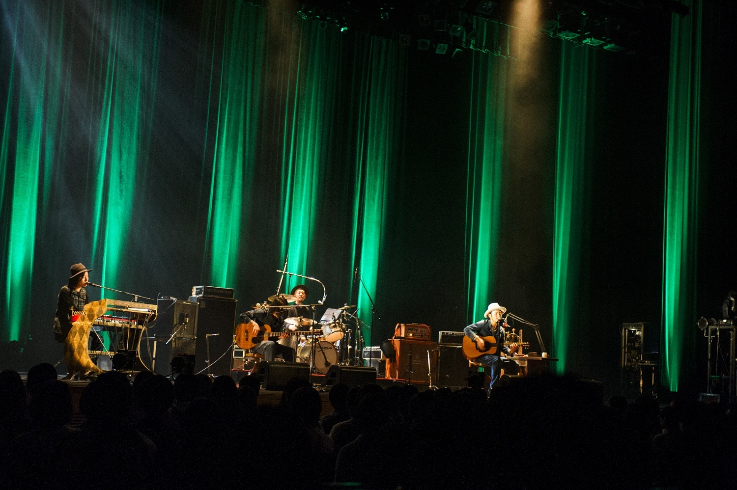 ACIDMAN/ホリエアツシ 　Photo by Yukihide "JON..."Takimoto