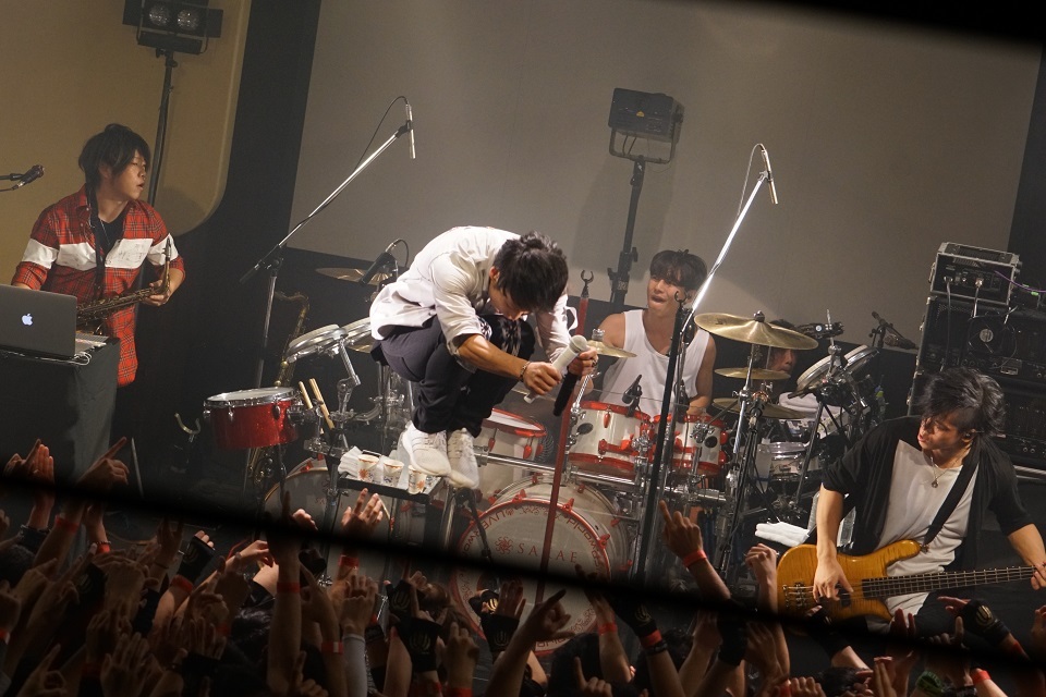 Uverworld Takuya S Blog 730日連続更新を記念しスペシャルライブを敢行 Spice エンタメ特化型情報メディア スパイス