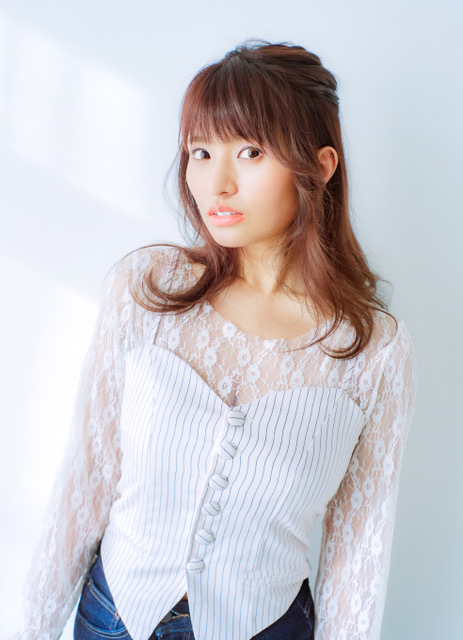 司会・歌：MARIA‑E