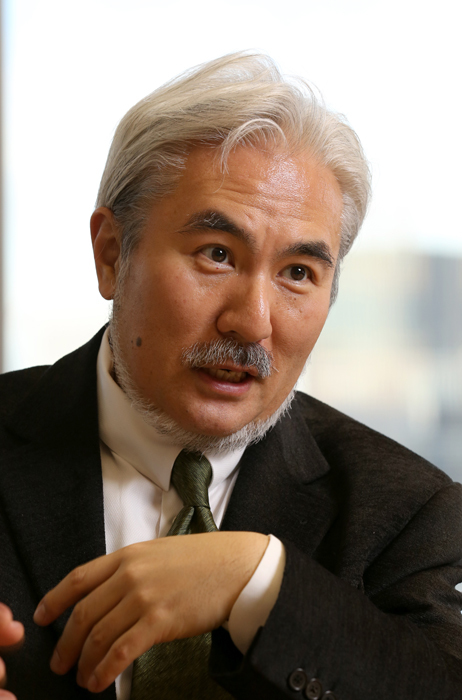 岩代太郎