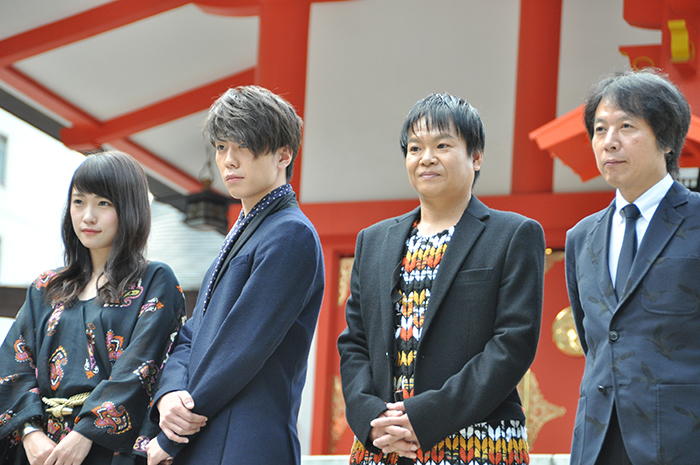 左から川栄李奈、早乙女友貴、星田英利、岡村俊一。