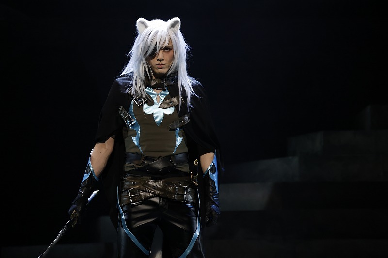 ©️2006 NITRO ORIGIN   ©️獣愛ブースト音楽劇「Lamento -BEYOND THE VOID-」製作委員会    撮影：小境勝巳