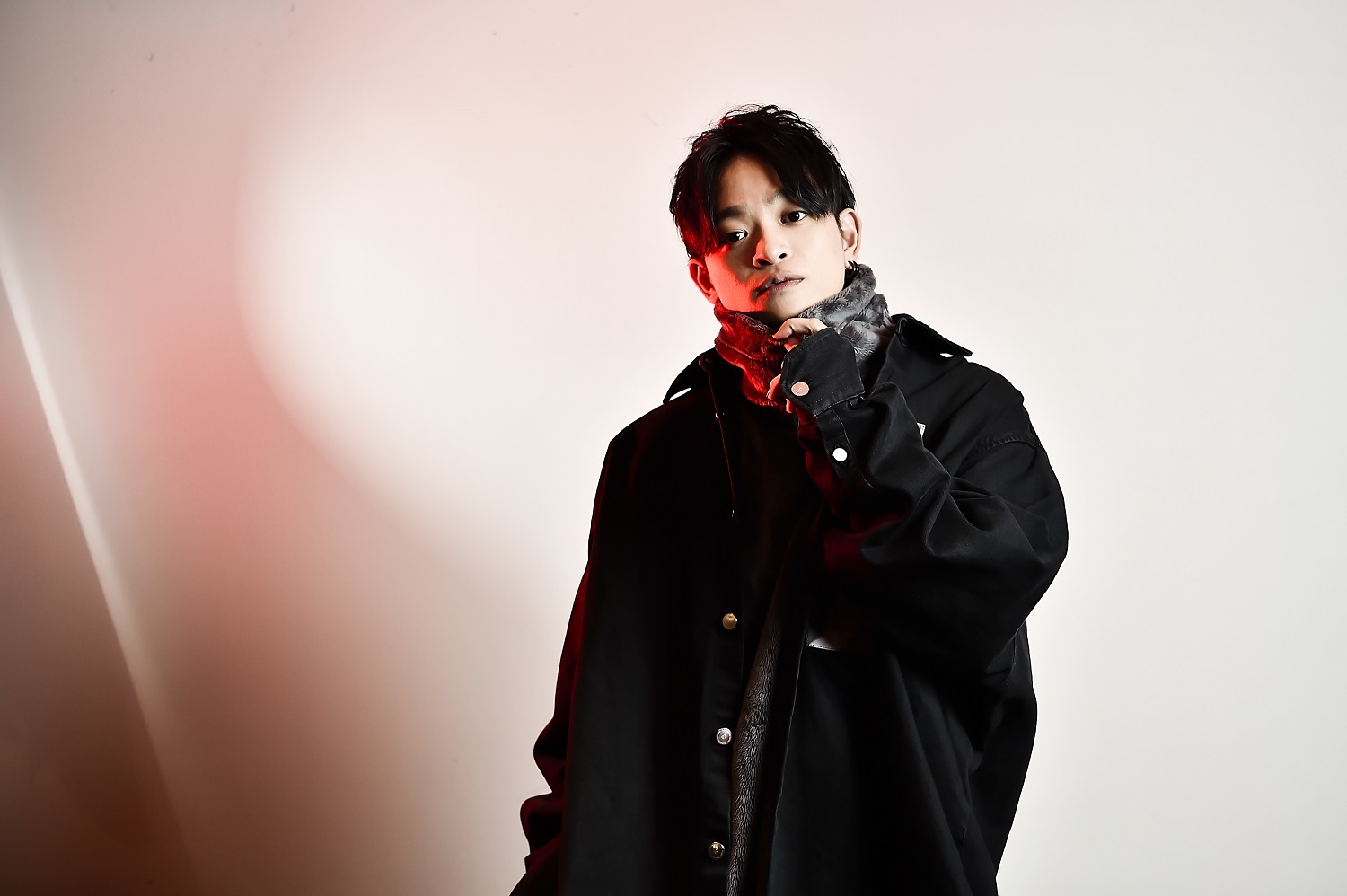 THE ORAL CIGARETTES・山中拓也　撮影＝高田梓