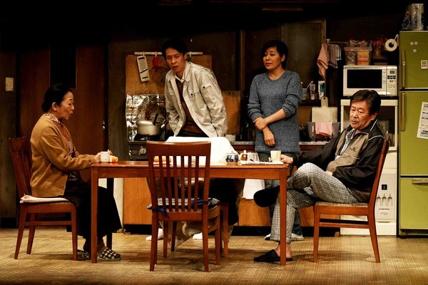 梅沢昌代、大倉孝二、青木さやか、風間杜夫（撮影／細野晋司）