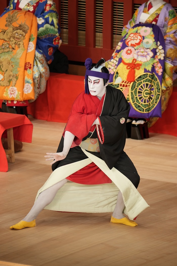 夜の部『助六由縁江戸桜』花川戸助六=市川團十郎白猿 ／(C)松竹