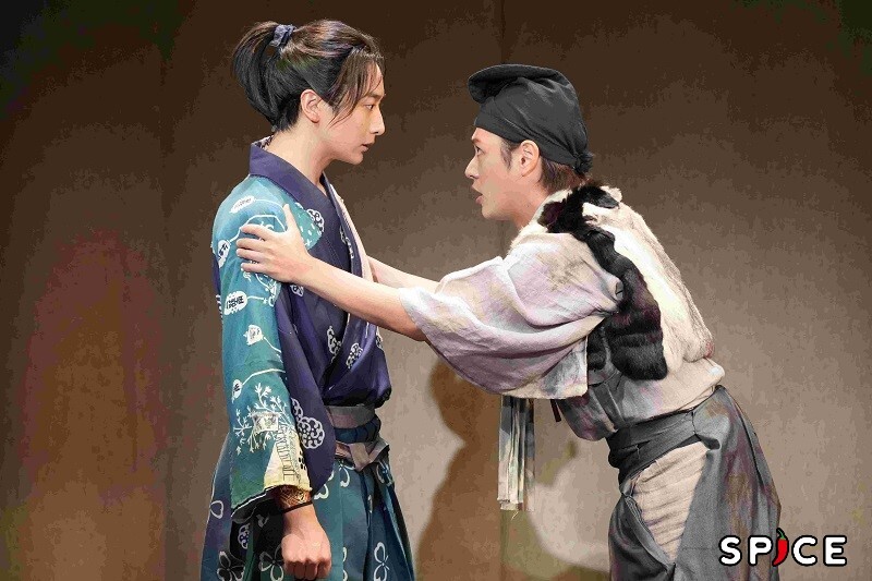 （左から）小関裕太、安西慎太郎 　　　　　　撮影：田中亜紀