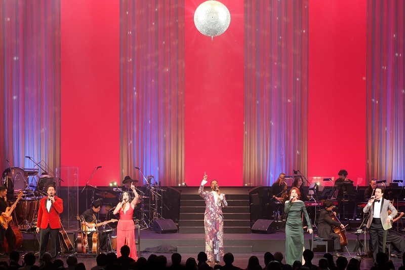 舞台写真：2025年公演より（撮影：渡部孝弘）