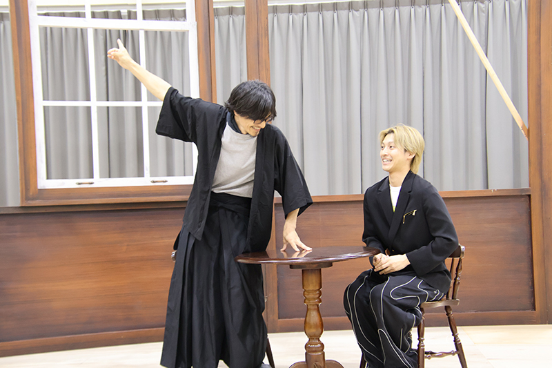 悪童会議 第三回公演『見よ、飛行機の高く飛べるを』稽古場より