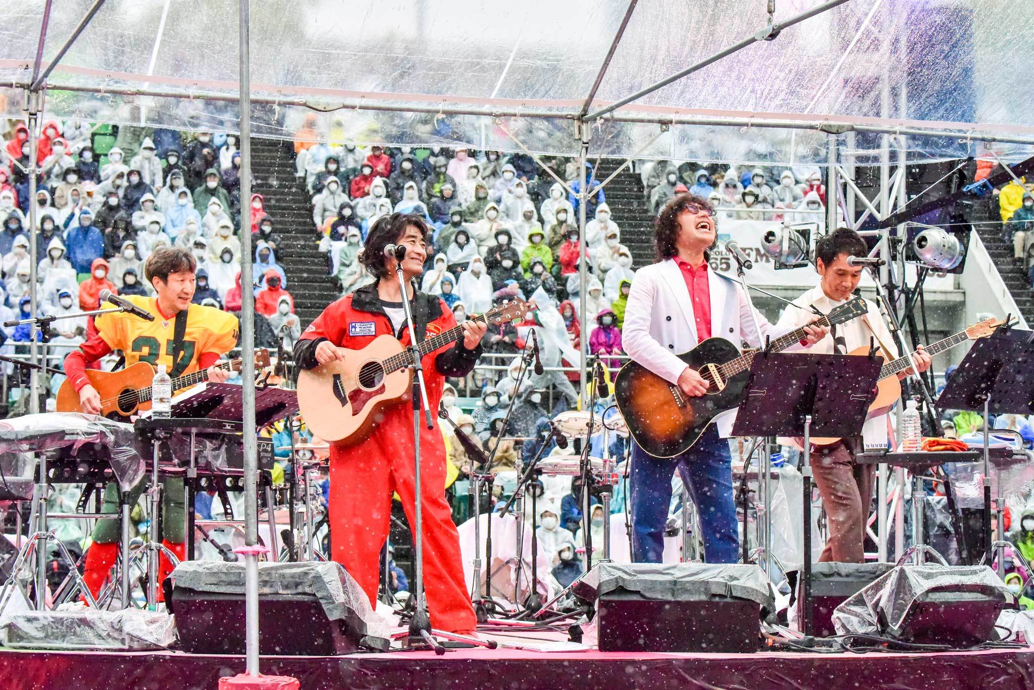 都会の真ん中で、大人のための音楽祭『靭公園 MUSIC FESTA FM COCOLO 風のハミング』オフィシャルライブレポート到着 | SPICE  - エンタメ特化型情報メディア スパイス