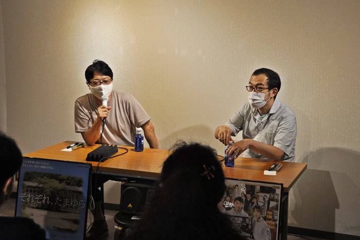 （左から）土田英生（MONO）、上田誠（ヨーロッパ企画）。