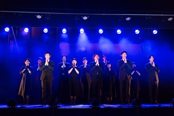 柿喰う客『御披楽喜（おひらき）』は、現在東京の［本多劇場］で上演中（～9/23）。 ［撮影］igaki photo studio