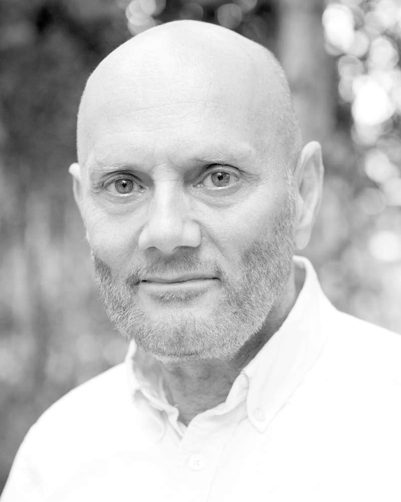 リチャード・ジョーンズ（演出）