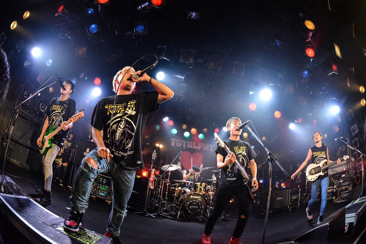 TOTALFAT / SHOGO（175R）　Photo by Azusa Takada