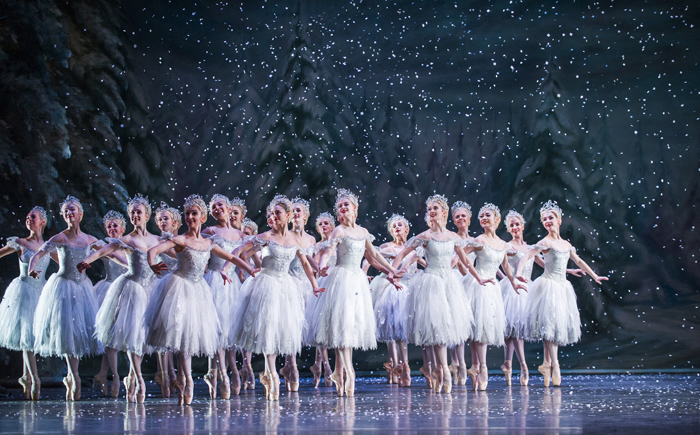 The Nutcracker. Artists of The Royal Ballet as the Snowflakes.  ©ROH, 2015. Photographed by Tristram Kenton