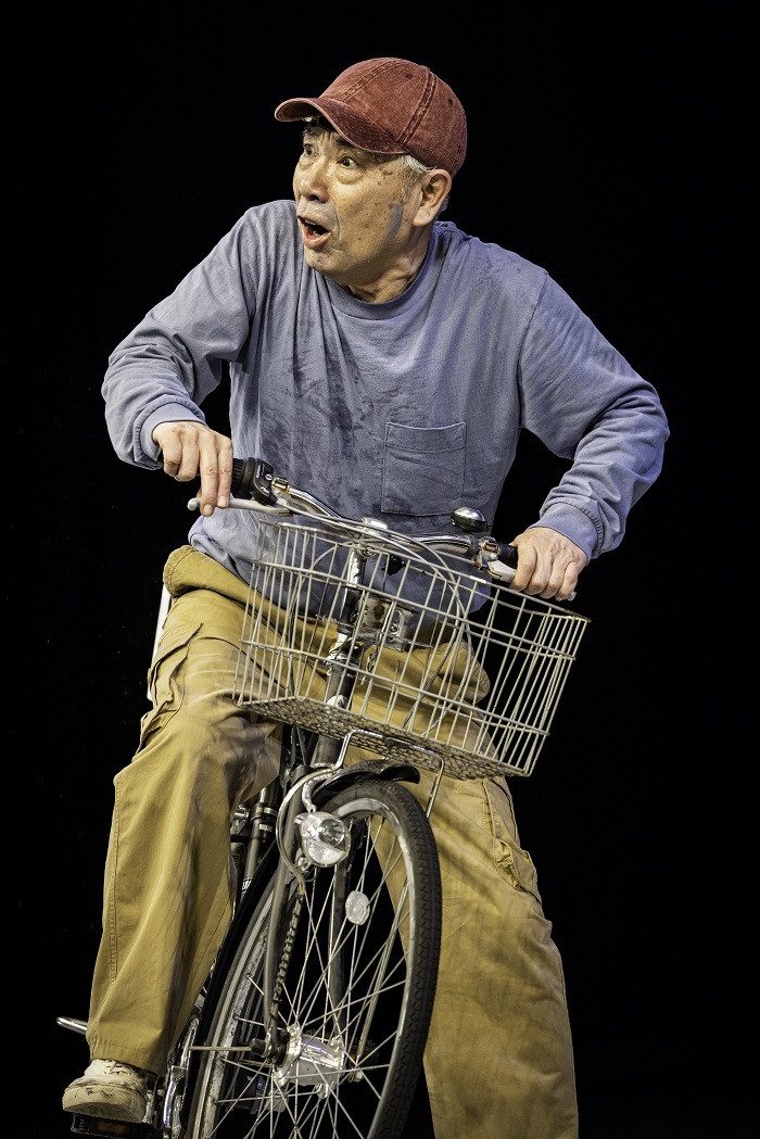 「高速道路自転車男」