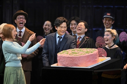 稲垣吾郎も祝福！　ハリー・ポッターの誕生日をサプライズで観客とお祝いするスペシャルカーテンコールが実施