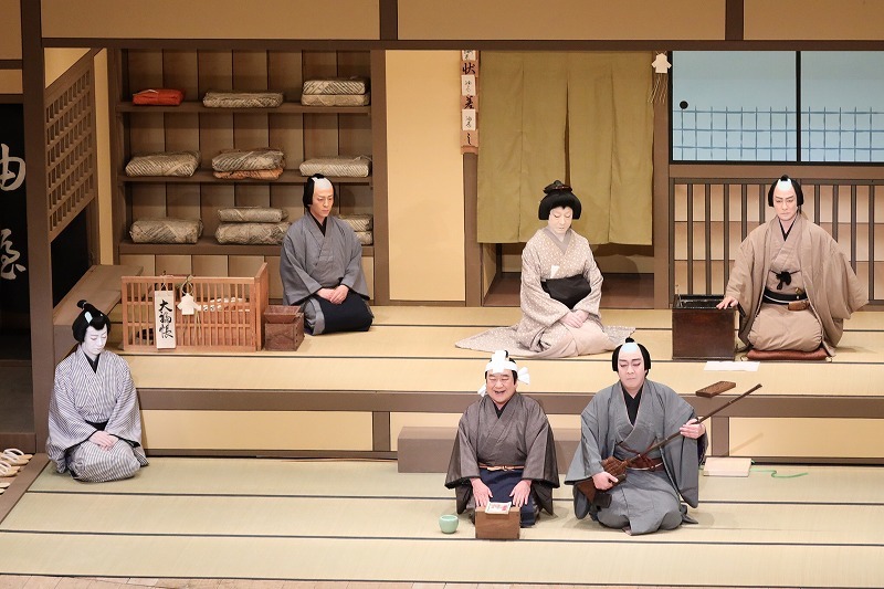『ちょいのせ』左より、中村壱太郎、中村鴈治郎、上村吉弥、中村亀鶴、片岡愛之助