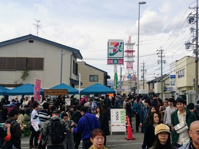 2018年開催「上諏訪街道呑みあるき」の様子