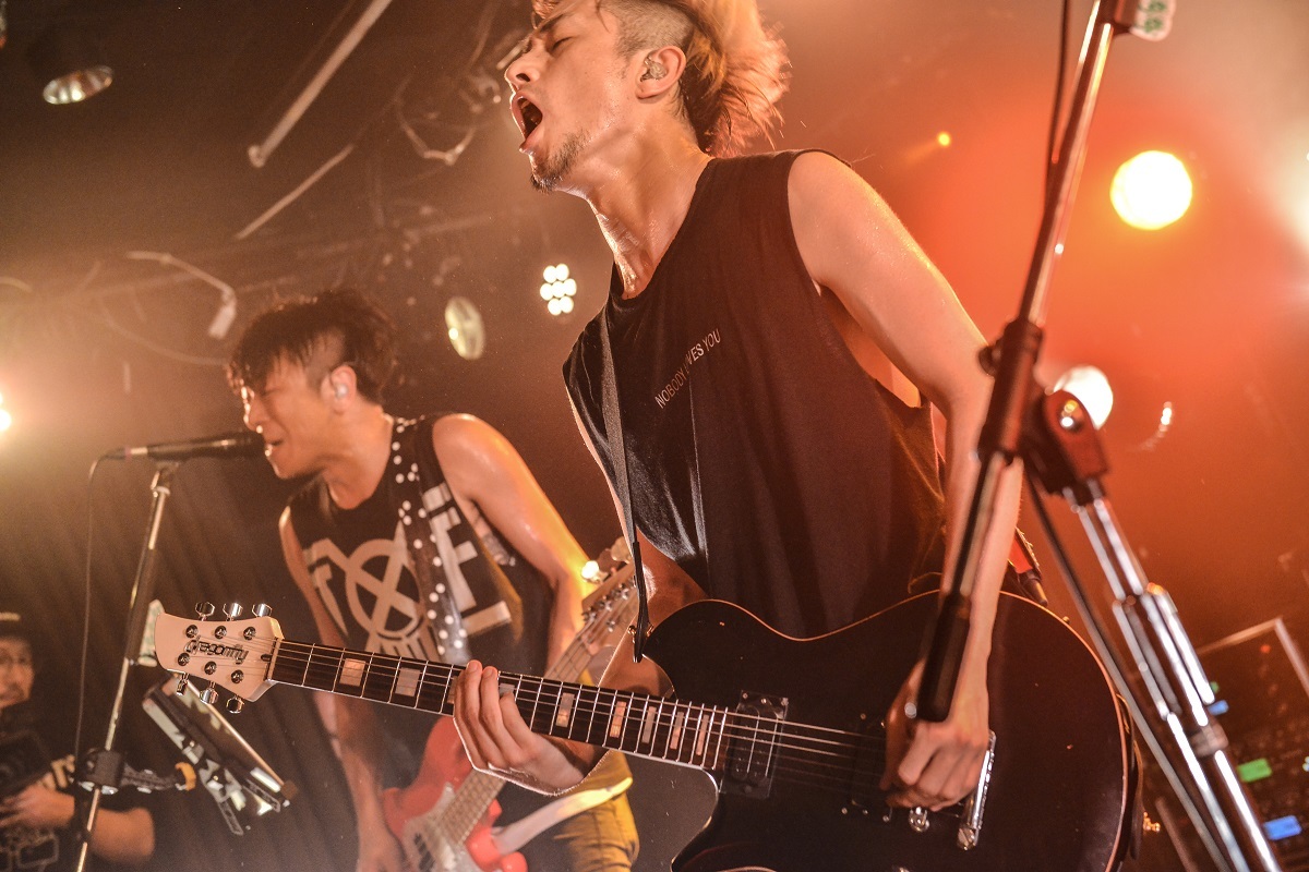 TOTALFAT Photo by Azusa Takada