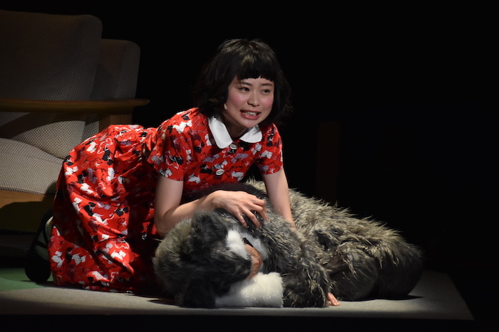 月刊「根本宗子」第16号公演『愛犬ポリーの死、そして家族の話』のゲネプロの様子