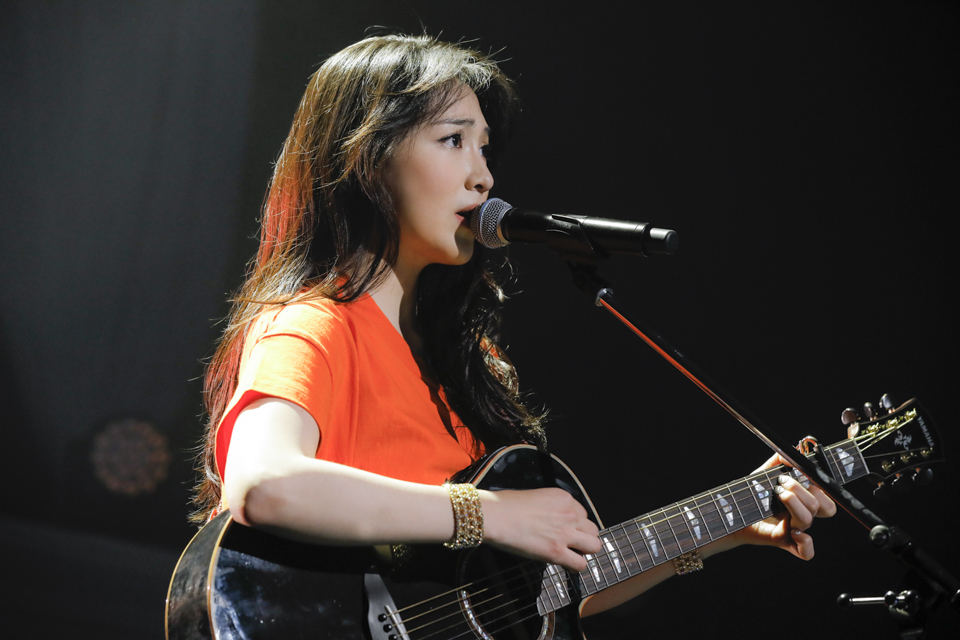 JY『JY 1st LIVE TOUR“Many Faces 2017”』 (C) hajime kamiiisaka
