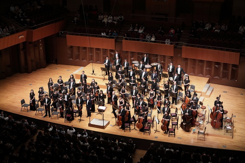 どうかこれからも、大阪交響楽団をよろしくお願いします 　(C)飯島隆