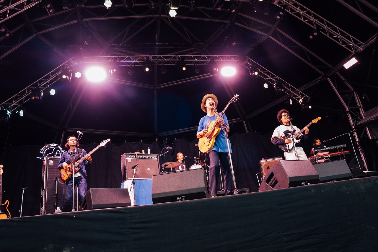 YOGEE NEW WAVES　Ⓒ Taio Konishi