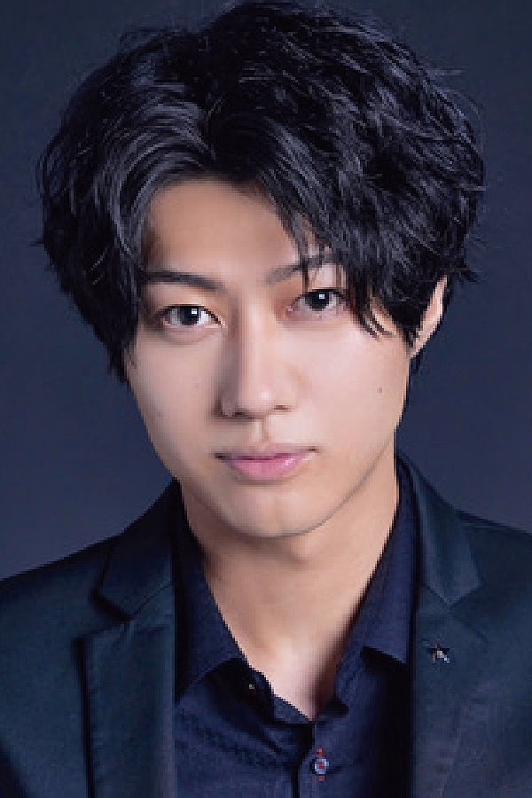 小坂涼太郎