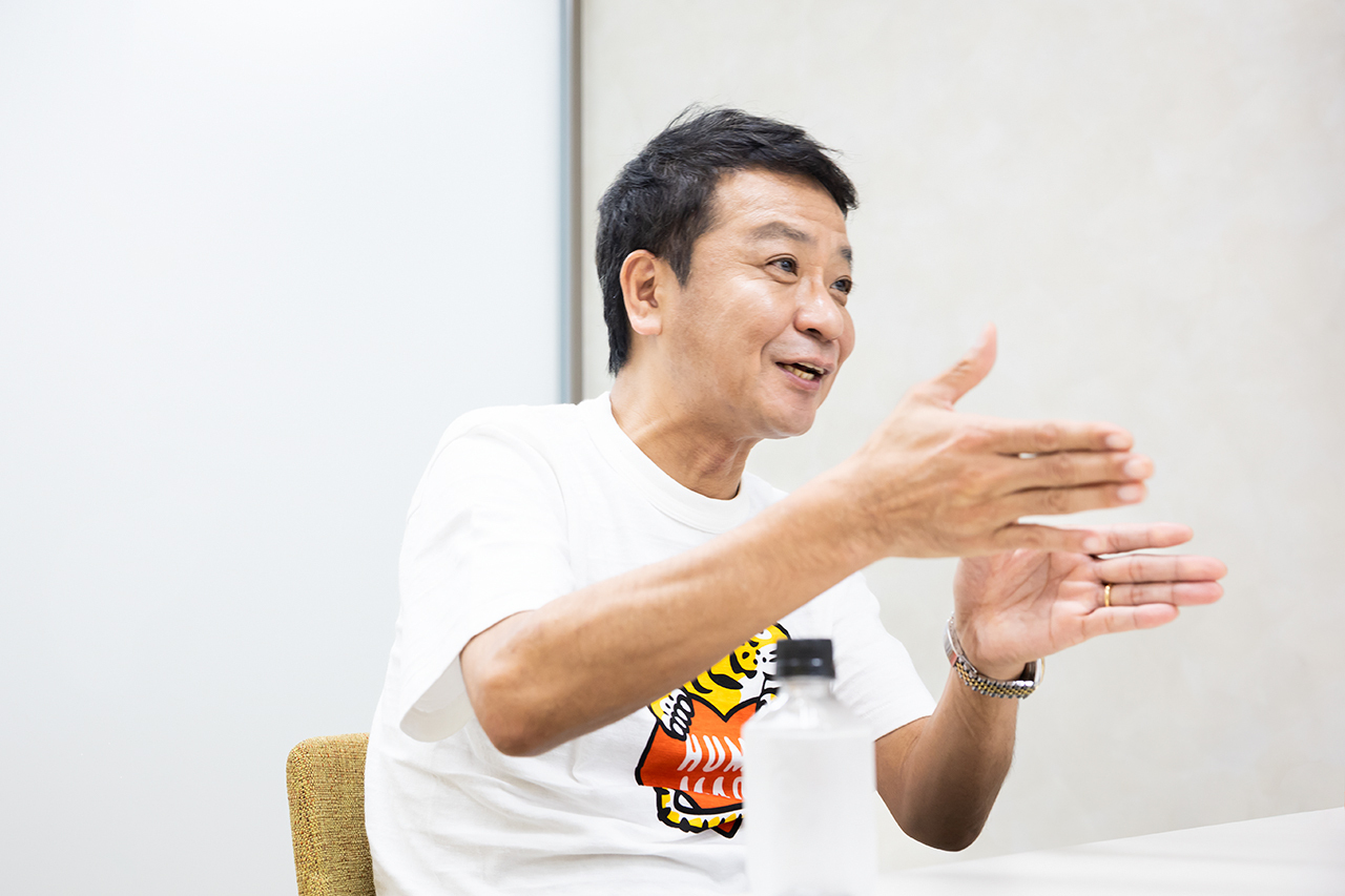 中山秀征