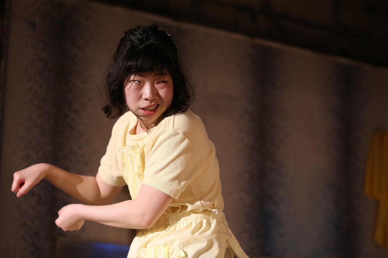 　　　写真： 中島花子
