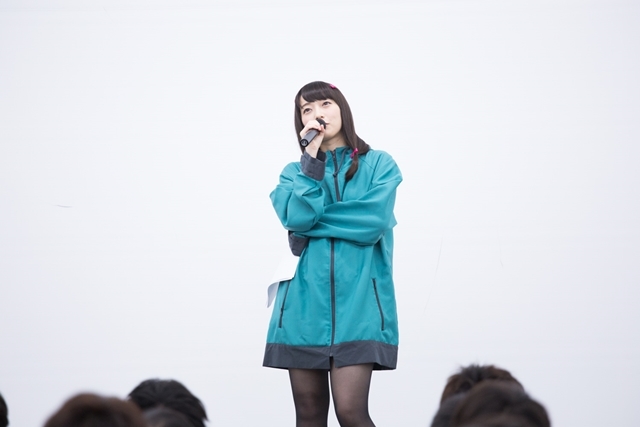 『エロマンガ先生』藤田茜さんが紗霧ダンス披露で布教活動！