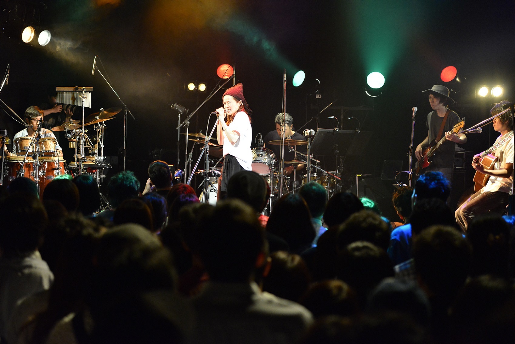 NakamuraEmi　撮影＝Rui Hashimoto（SOUND SHOOTER)