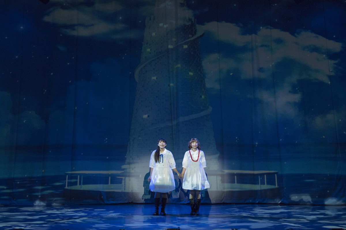 (c)Project Revue Starlight