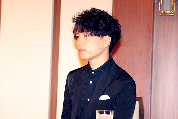 山崎育三郎