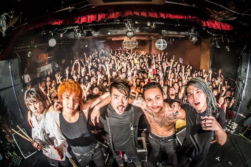 Crossfaith