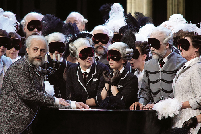 「スペードの女王」Stefan Herheim’s exciting The Queen of Spades (Dutch National Opera)  (c) Karl and Monika Forster