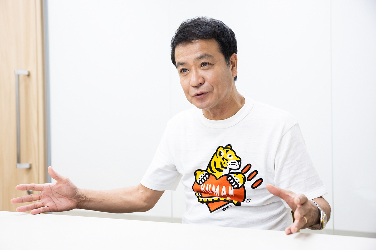 中山秀征