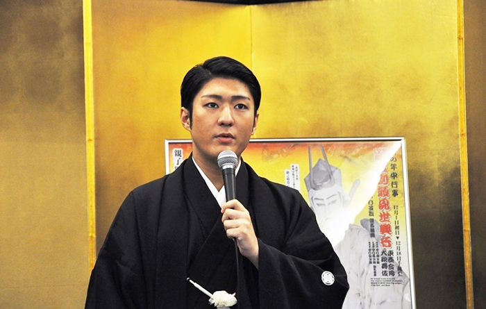 先日『熊谷陣屋』で熊谷直実を演じた折、片岡仁左衛門に教えを受け「“教え甲斐があるわ”と言われて、泣くかと思うほど嬉しかった」と秘話を語る橋之助。