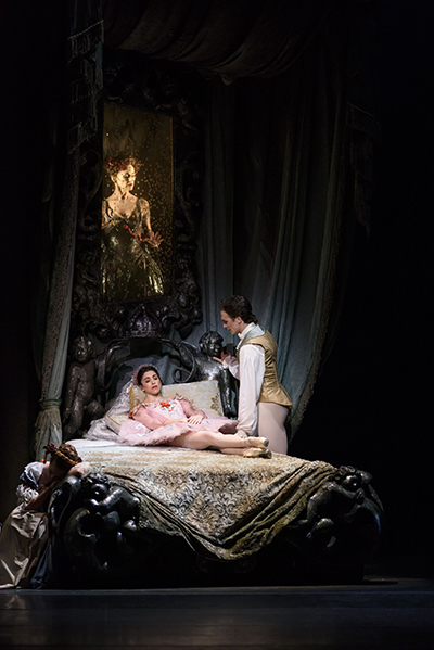 （C）HM2019-SleepingBeauty